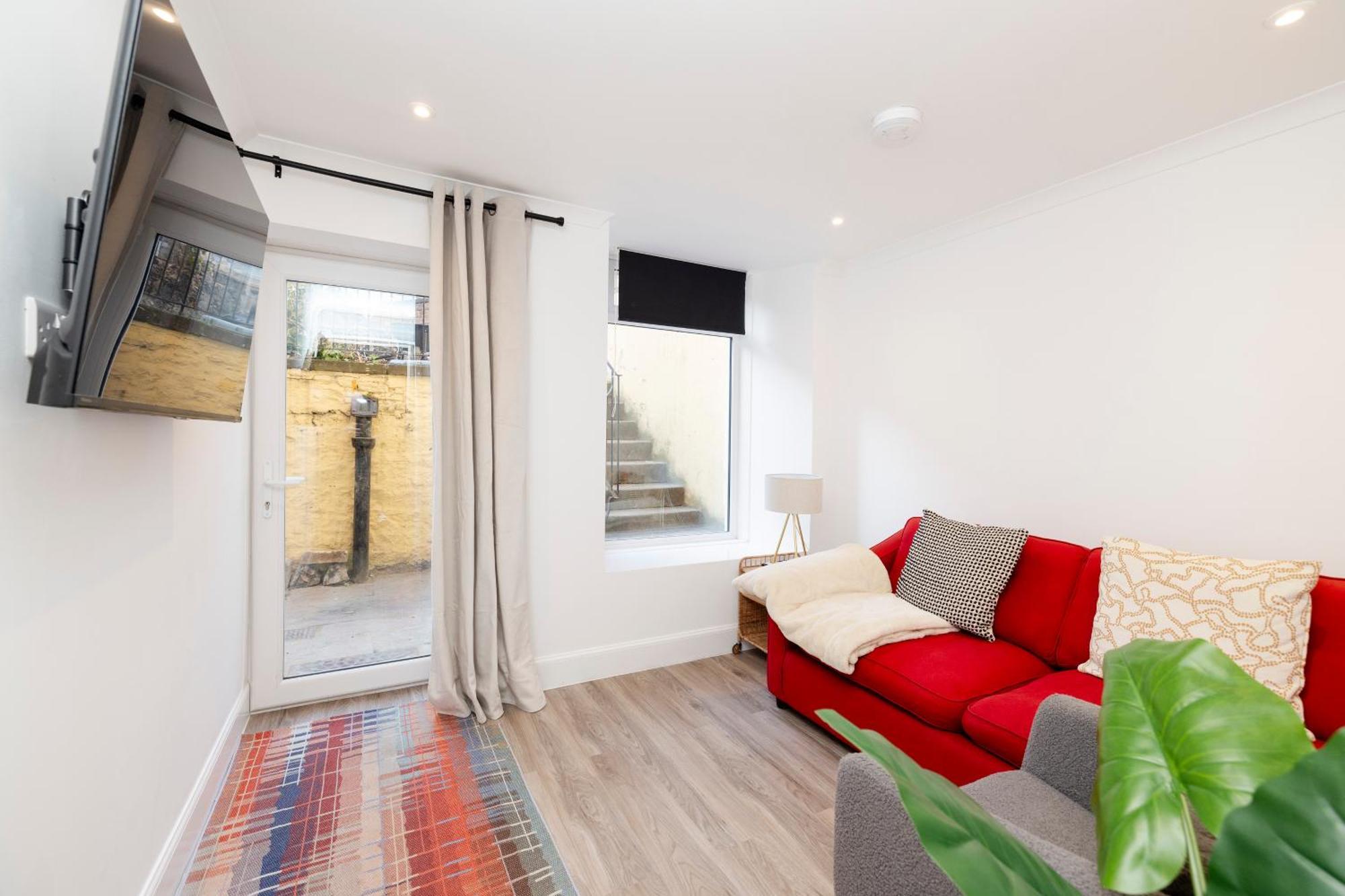 Joivy 3Br Flat In Haymarket With Free Parking Edimburgo Esterno foto