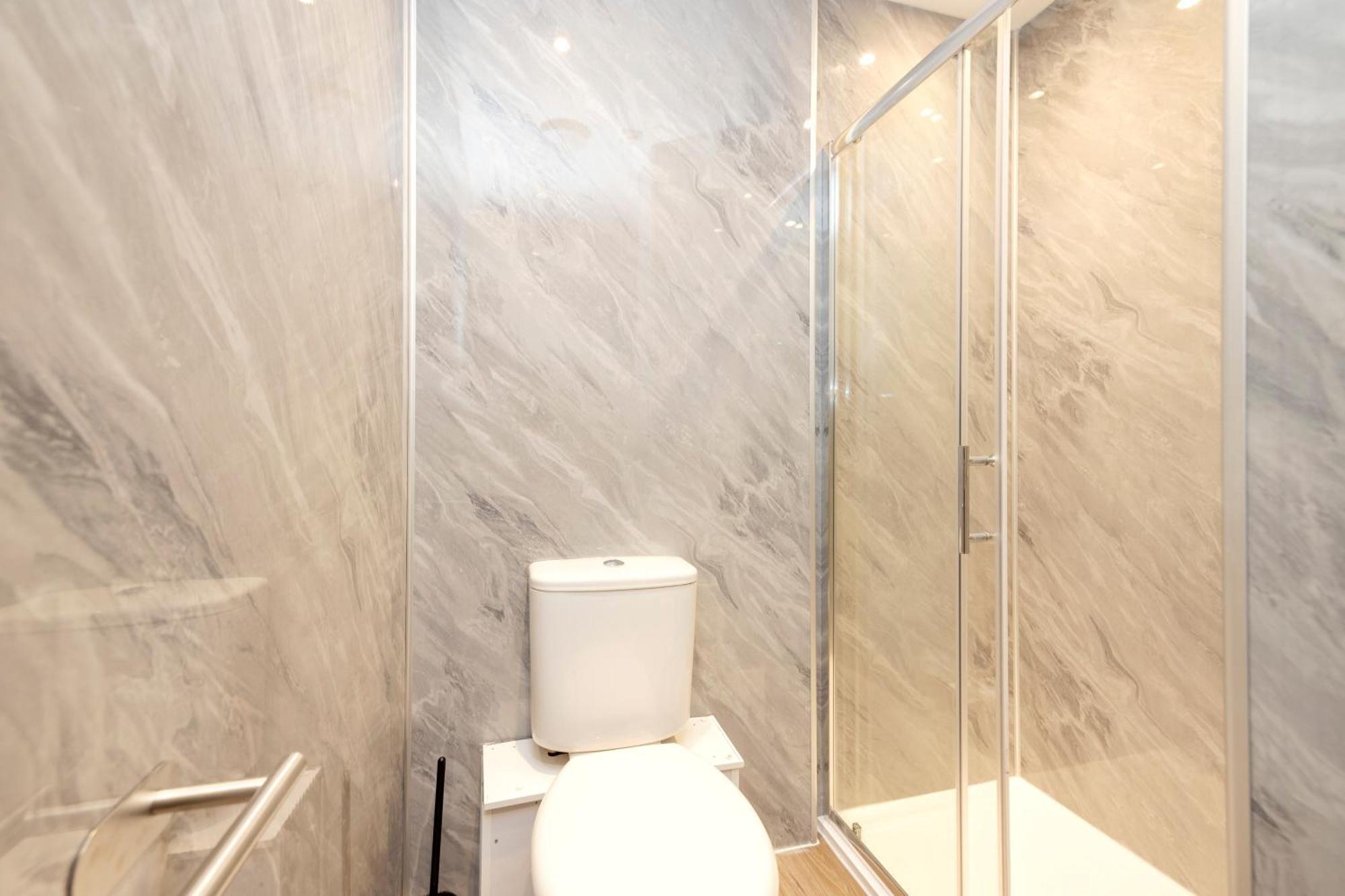 Joivy 3Br Flat In Haymarket With Free Parking Edimburgo Esterno foto